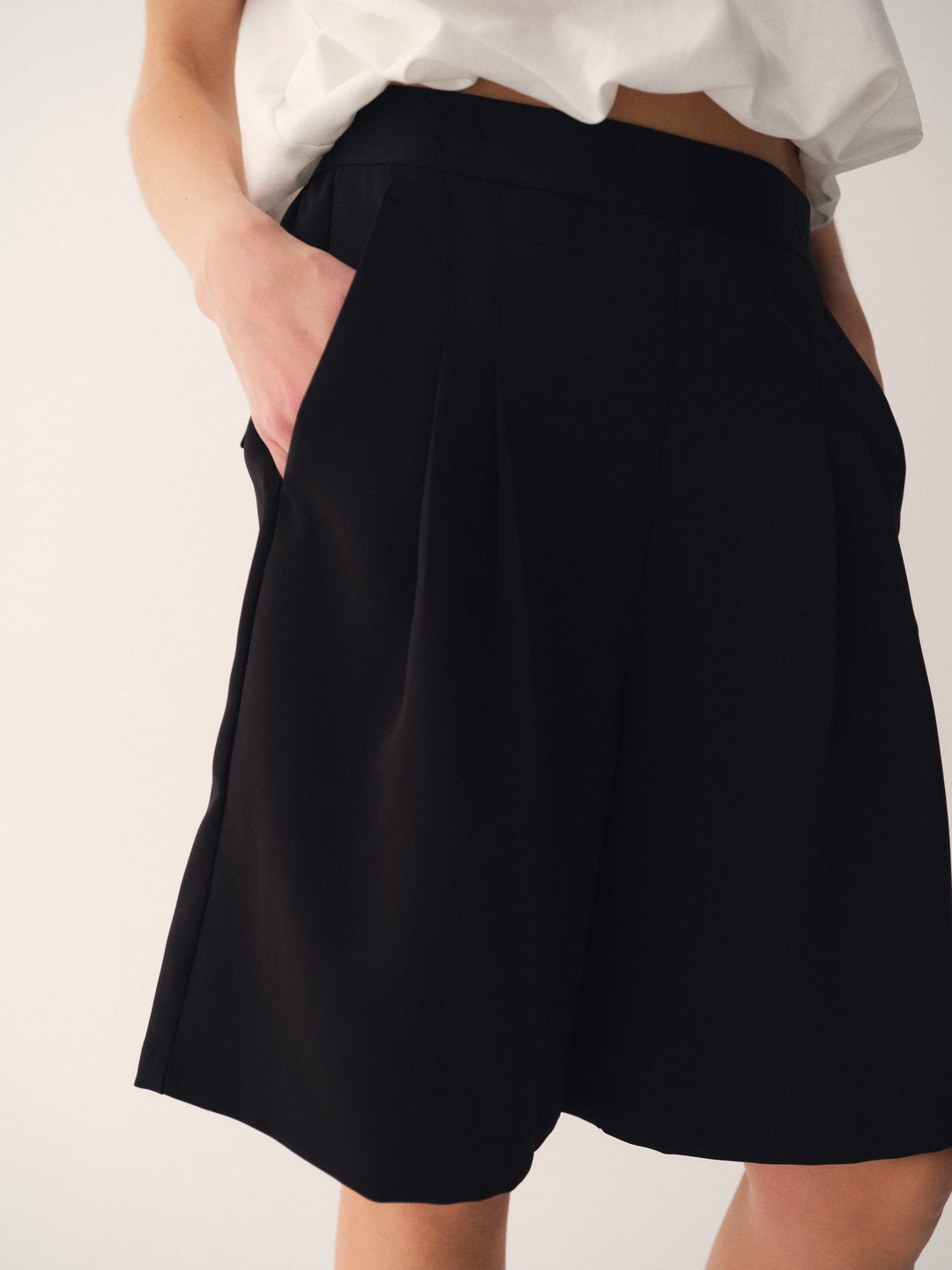 Gossia - Louisago Shorts G2444 - Black Shorts 