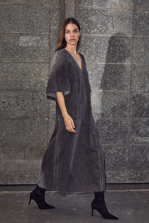 Haute L'Amitié - Denim Hem Dress Black HL10357 - Washed Black Kjoler 