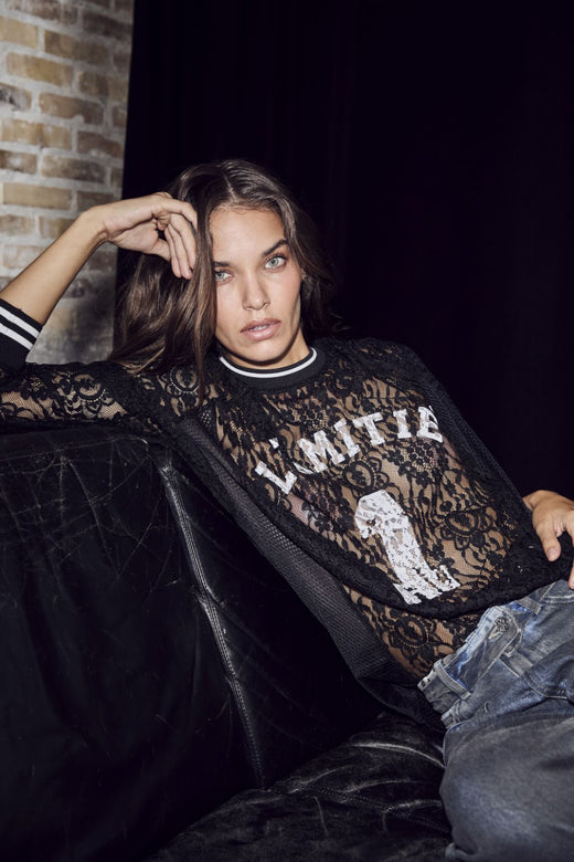 Haute L'Amitié - Lace Ls Football Blouse HL10471 - Black Bluser 