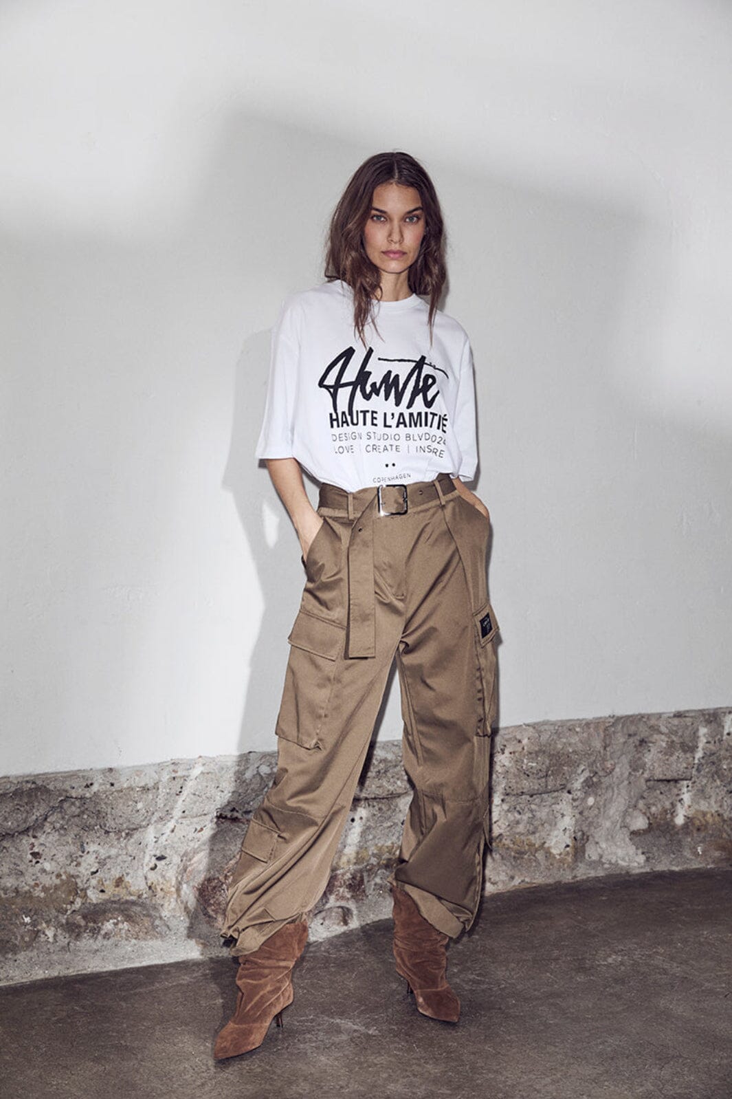 Haute L'Amitié - Studio Loose Tag Tee HL10758 - White T-shirts 