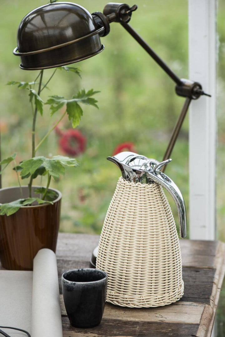 Ib Laursen - Termokande natur polyrattan håndflettet 1,5 ltr - Polyrattan, Rustfrit stål, Plastik - 1619-30