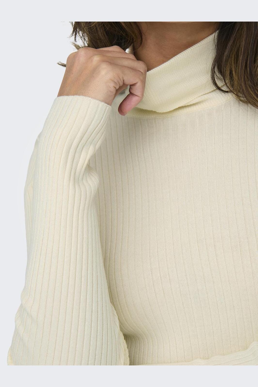 JDY - JDYplum L/S Roll Neck Pullover Knt - 4553400 Eggnog