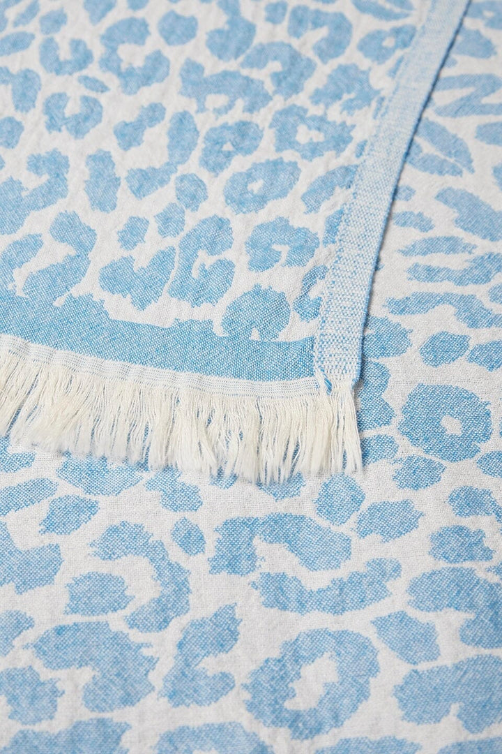 Lala Berlin - Beach Blanket Benice 10021048 - Blue Leo Håndklæder 