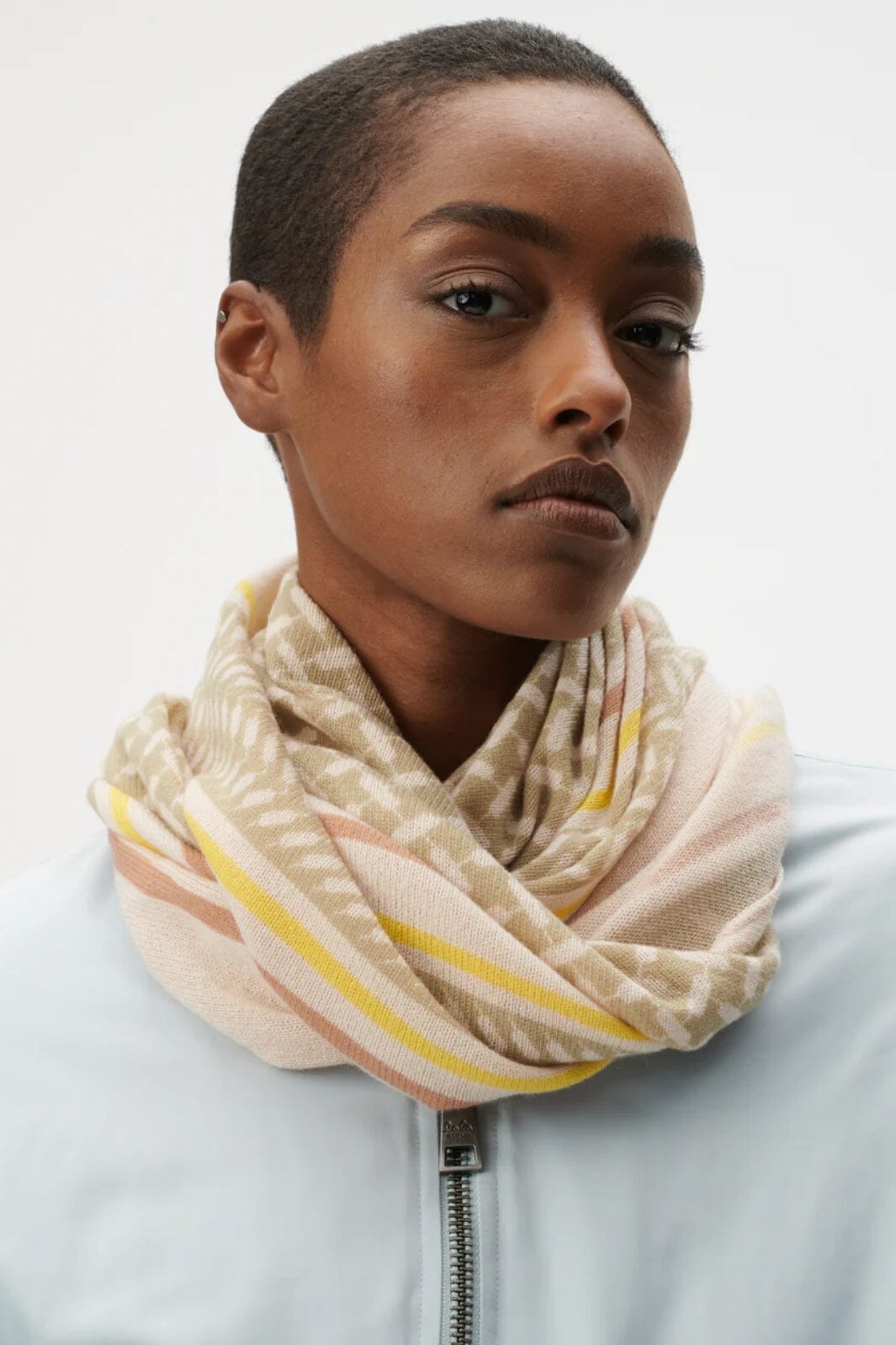 Lala Berlin - Triangle Trinity Neo M - cream pink neo
