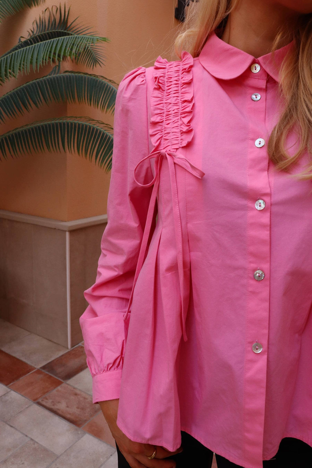 Liberte - Fie Ls Frill Shirt 22308 - Pink Skjorter 