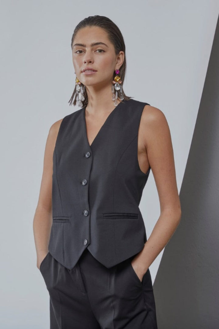 Love & Divine - Love1044 - 000 Black