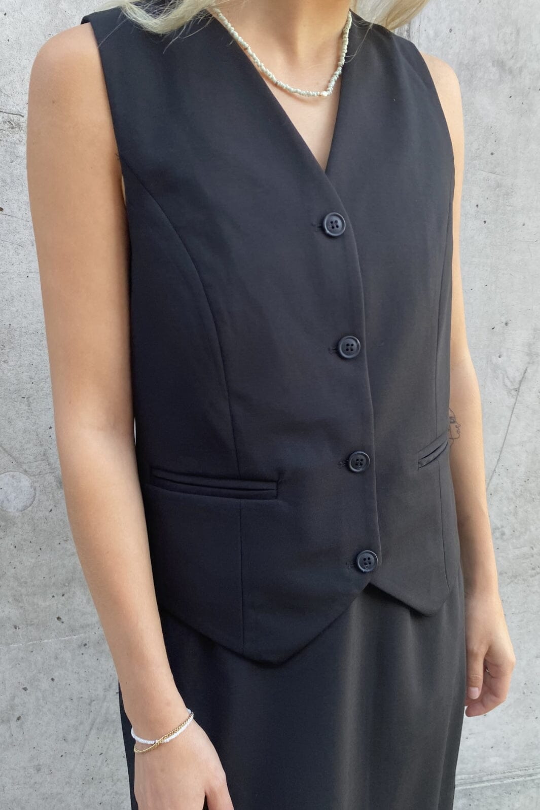 Love & Divine - Love1044 - 000 Black