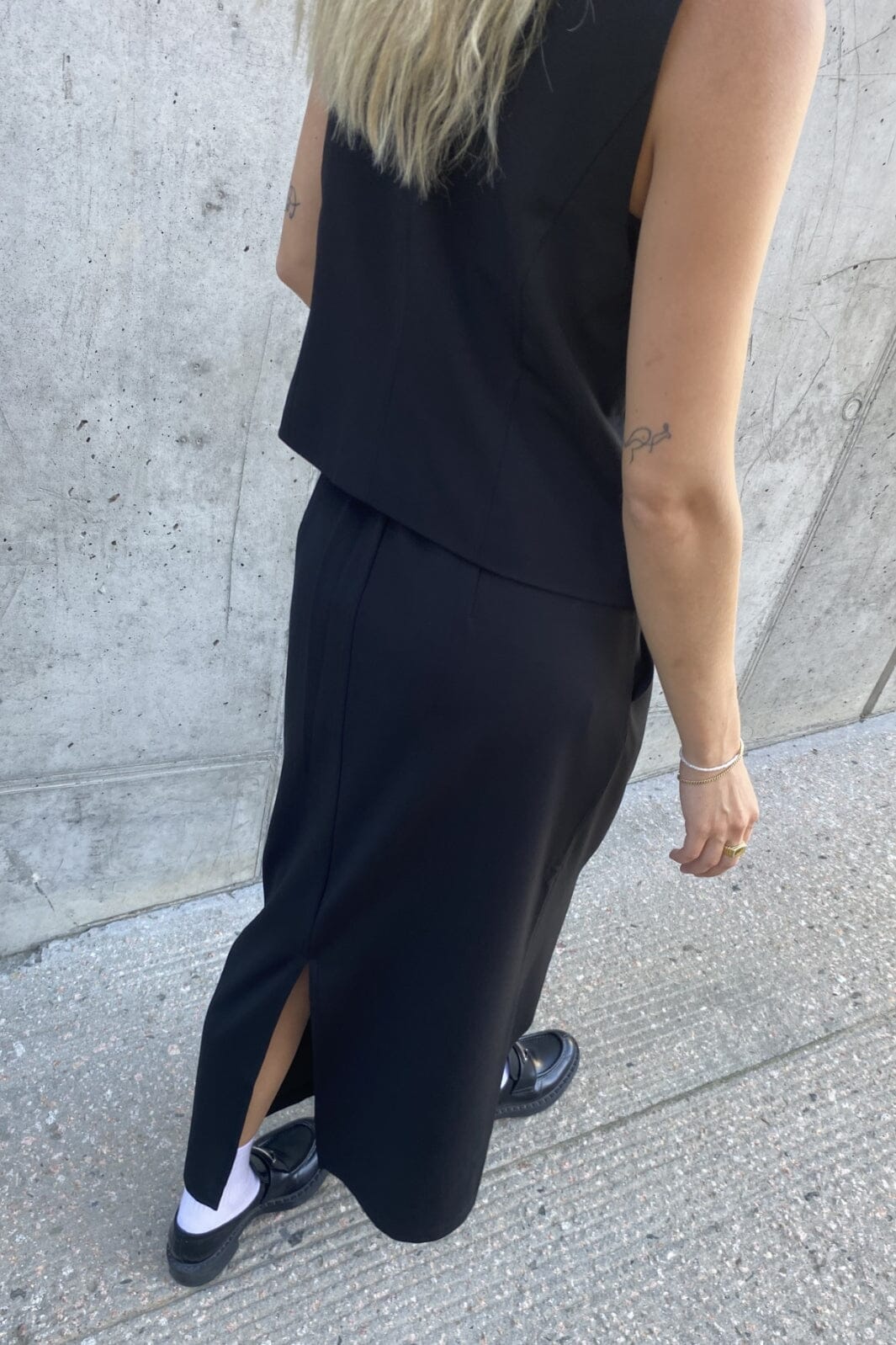 Love & Divine - Love1044 - 000 Black