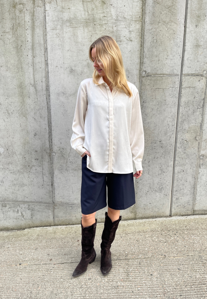 Love & Divine - Love1474 19512 - 115 - Cream