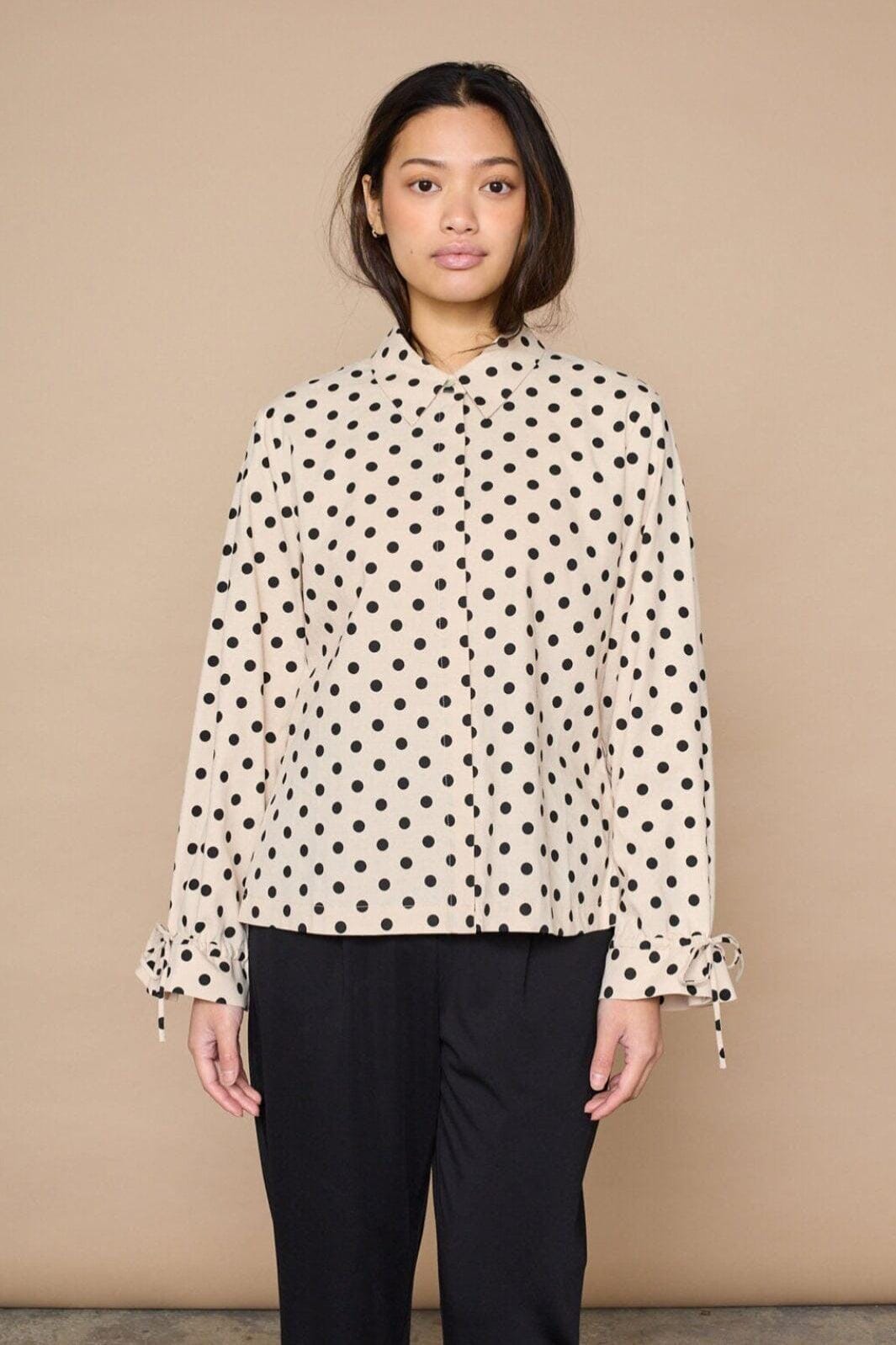 Love & Divine - Love1497 19596 - 116 - Cream/Dot Skjorter 