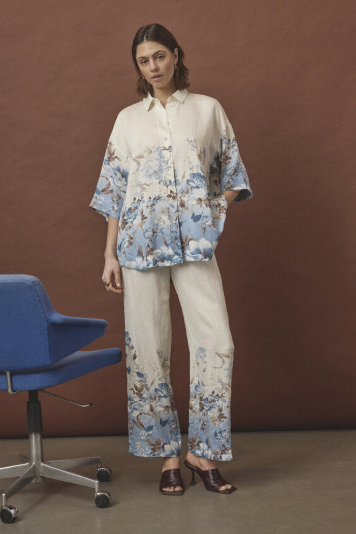 Love & Divine - Love207-44 19857 - 812 - Blue/Brown Flower