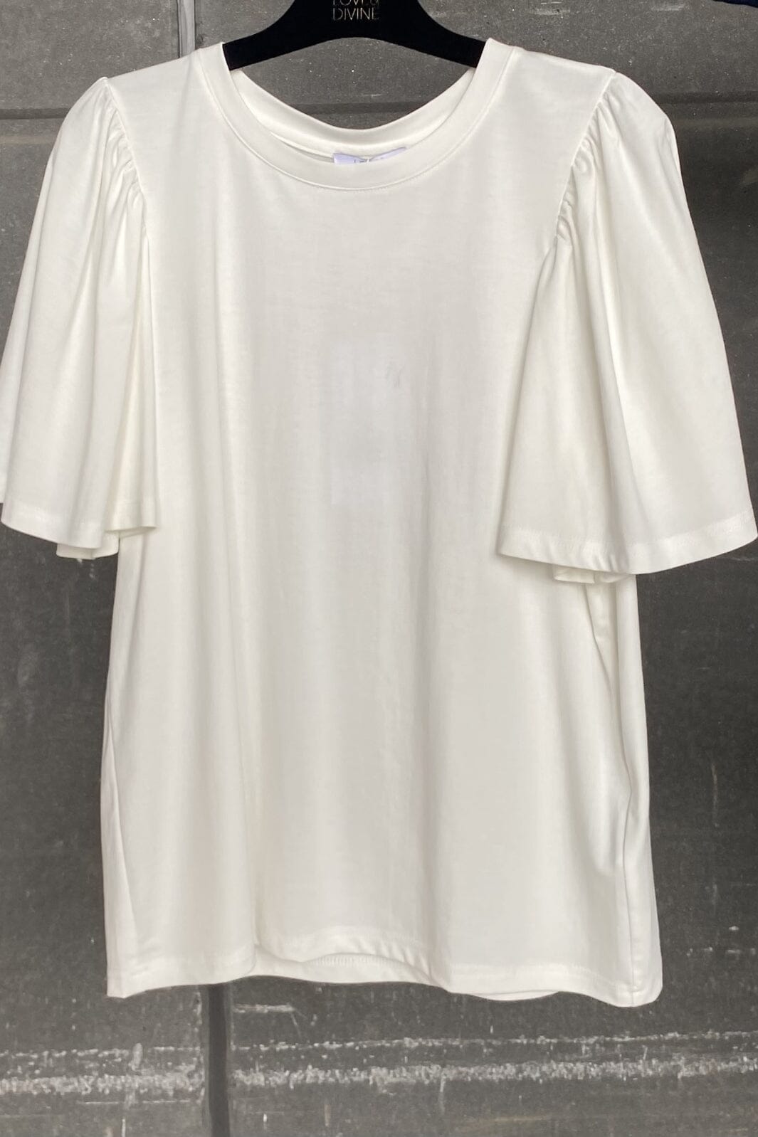 Love & Divine - Love648-1 - 115 Cream