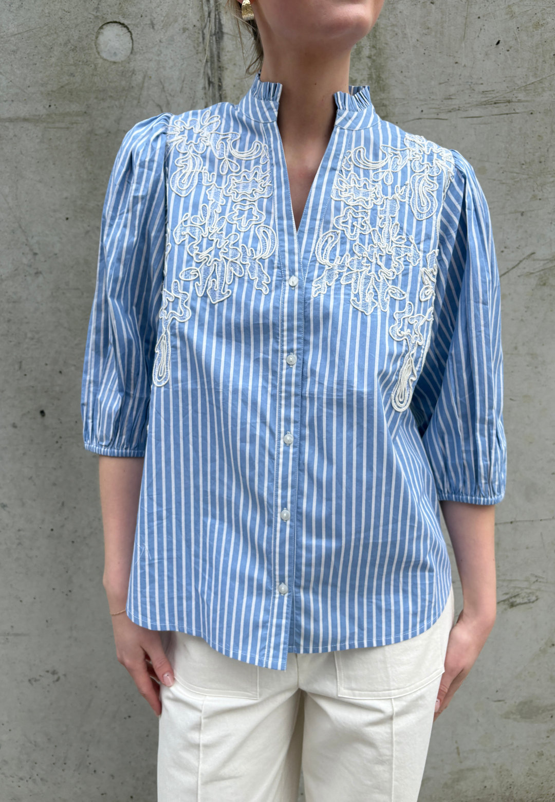 Love & Divine - Love1448-2 19992 - 830 - Blue Stripes