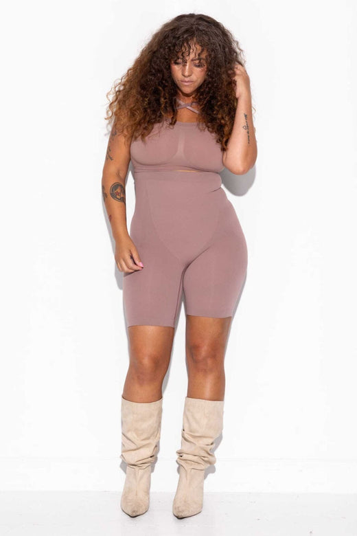 Lykkeland Ateliér - Alturra Highwaist Shaping Shorts L0823901F.214 - Taupe Shorts 