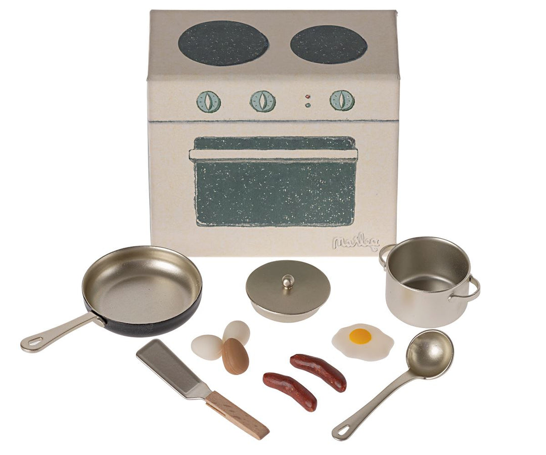 Maileg - Cooking Set, Mouse - Mouse Furniture