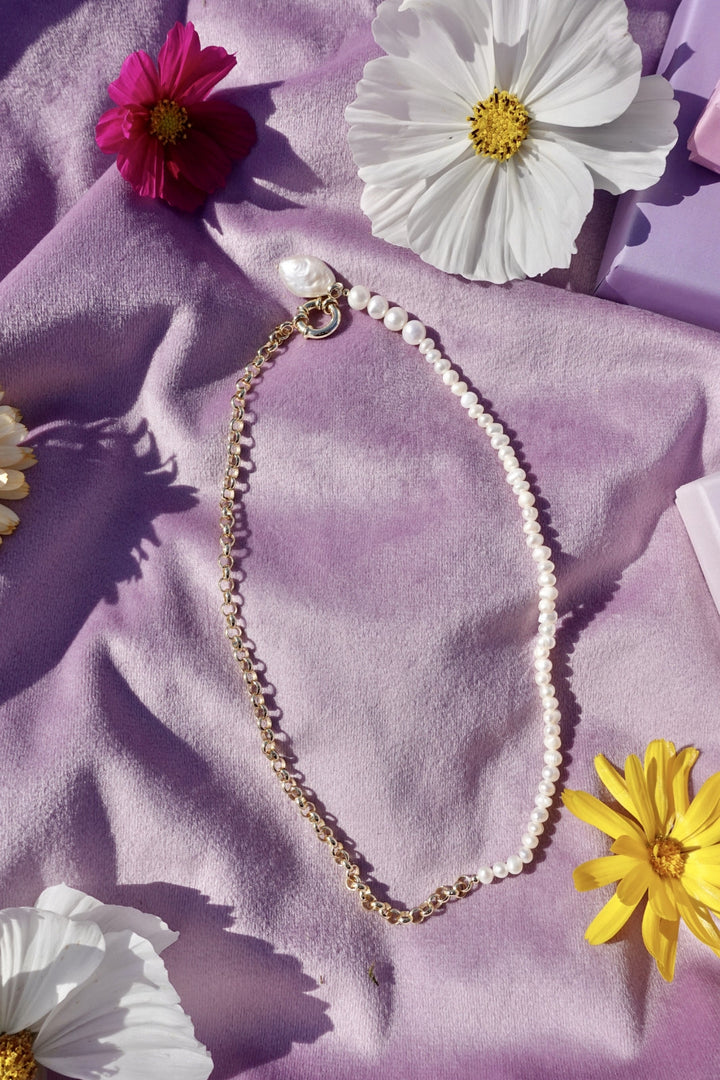 Mellow Moon - Perlehalskæde Med Shell - Forgyldt