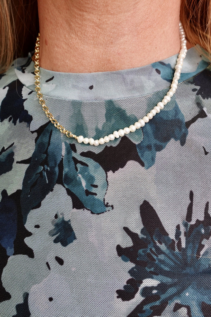 Mellow Moon - Perlehalskæde Med Shell - Forgyldt