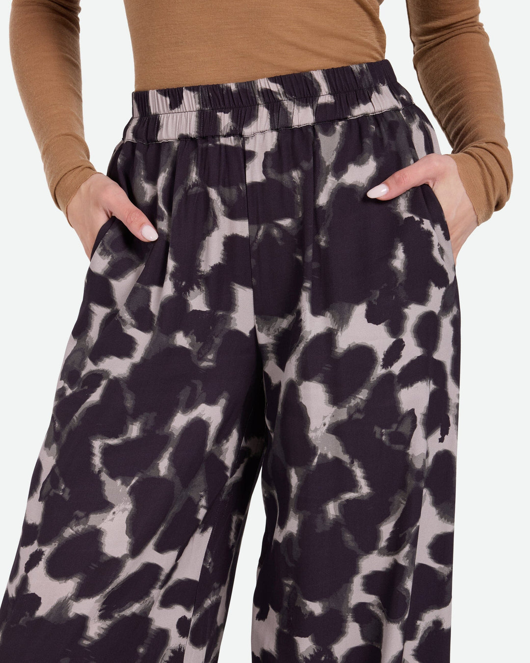 Moves By Minimum - Kayas 3789 - 999 Black