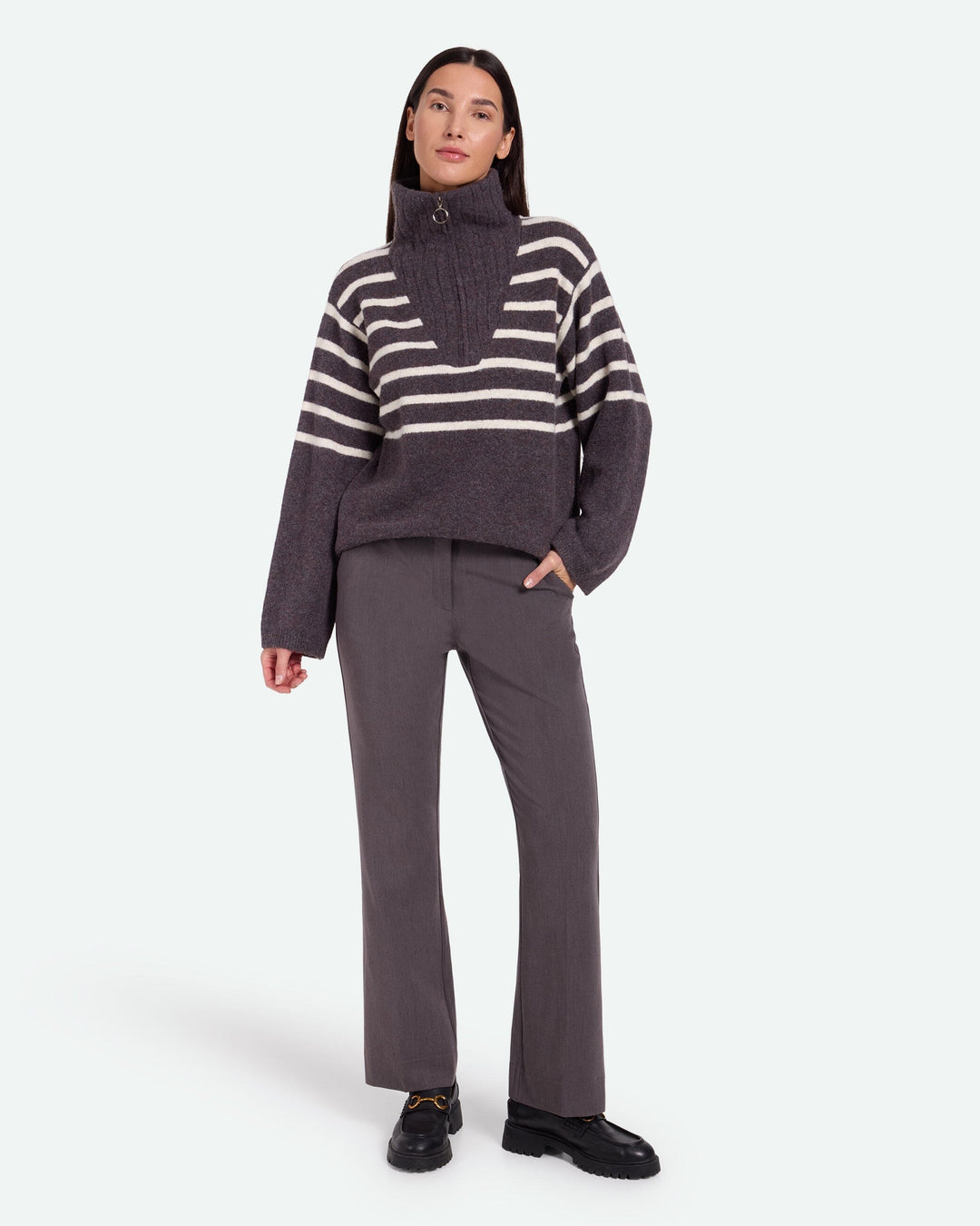Moves By Minimum - Mostriba 2825 - 3316 Plum Perfect