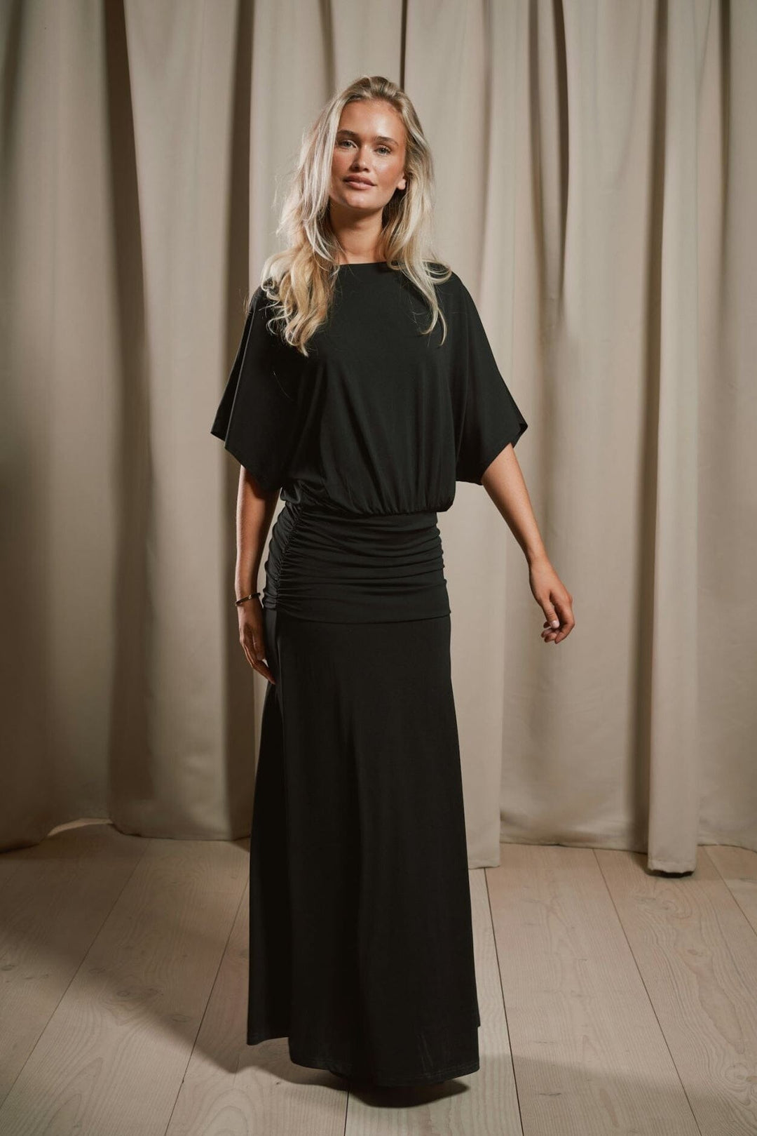 Neo Noir - Aloria Drapy Dress 170719 - 100 - Black Kjoler 