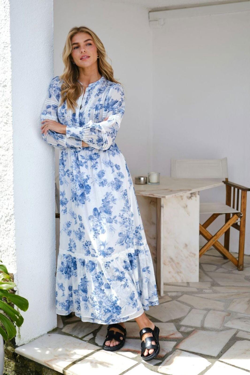 Forudbestilling - Neo Noir - Columbia Flower Flow Dress 165529 - 145 - Light Blue Kjoler 