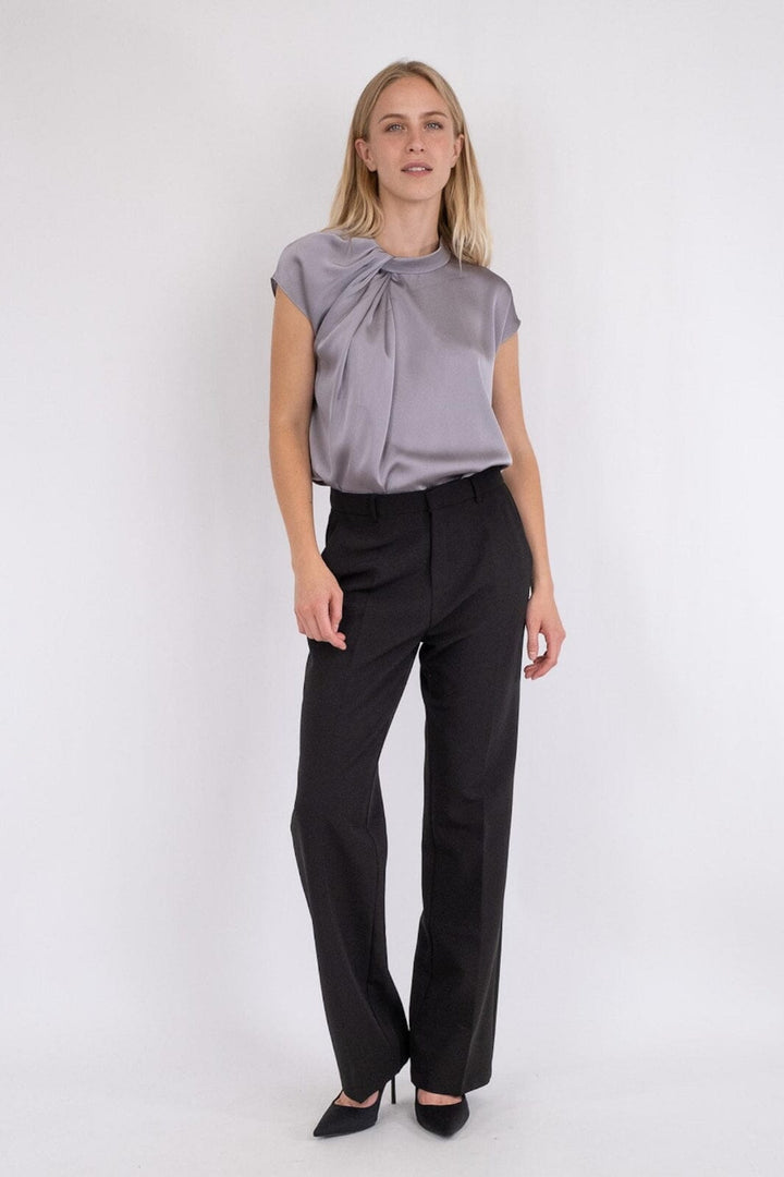 Neo Noir - Fleur Drapy Satin Blouse - 130 Grey