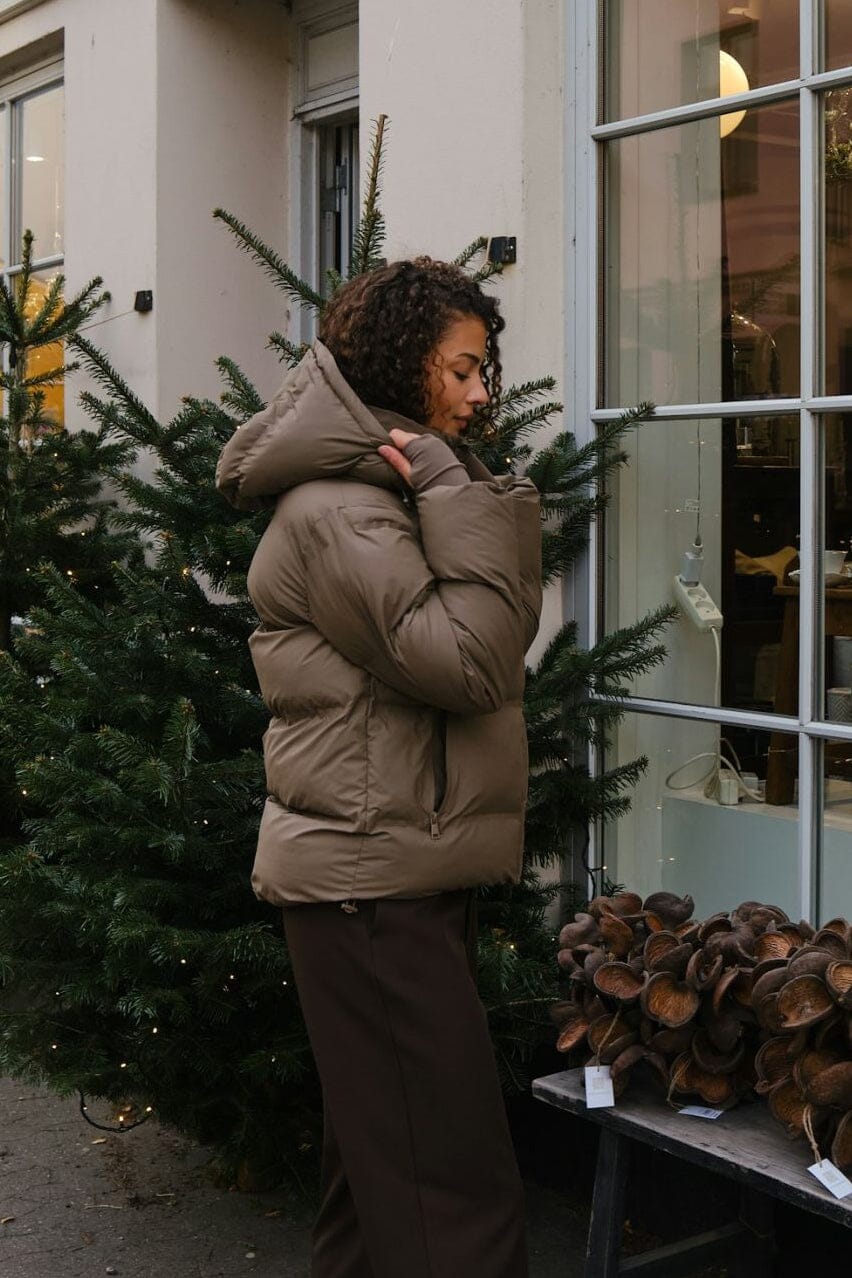 Neo Noir - Fox C Puffer Jacket - Dark Taupe Jakker 