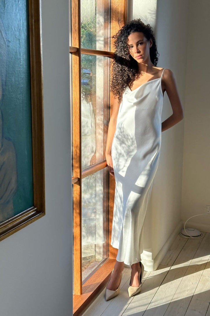 Neo Noir - Marina Heavy Sateen Dress - White