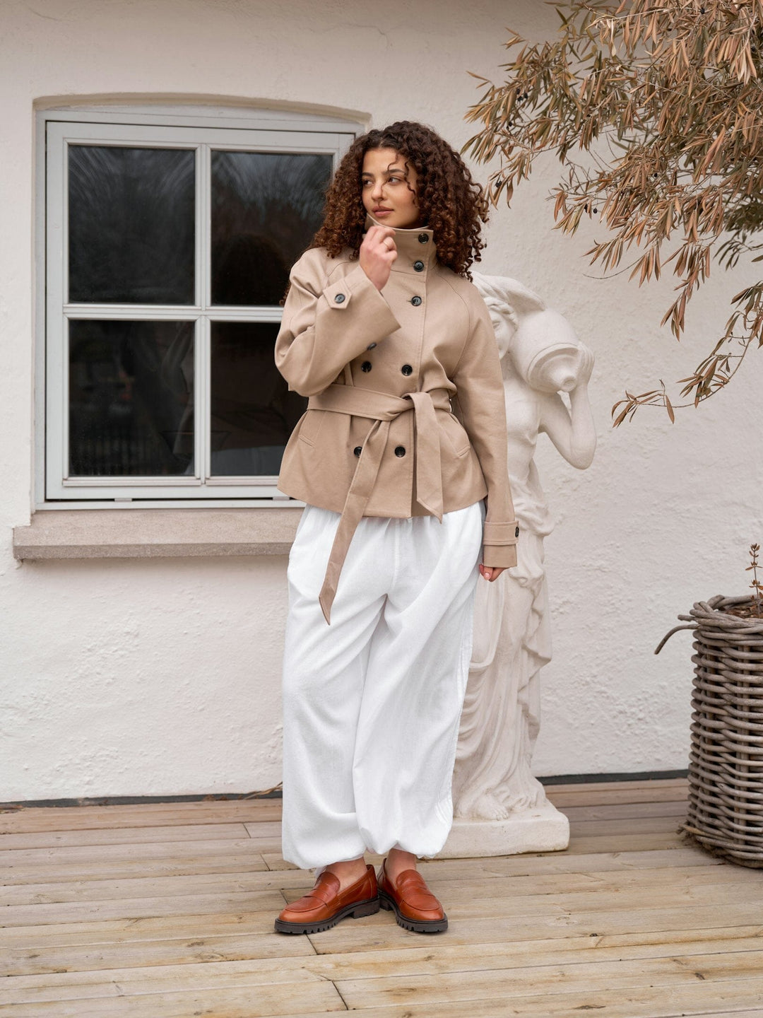 Neo Noir - Munet Trench Jacket 167384 - 213 - Sand Jakker 