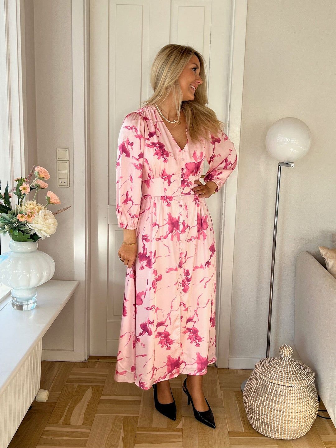 Neo Noir - Olana Fading Flower Dress 169136 - 170 - Pink Kjoler 