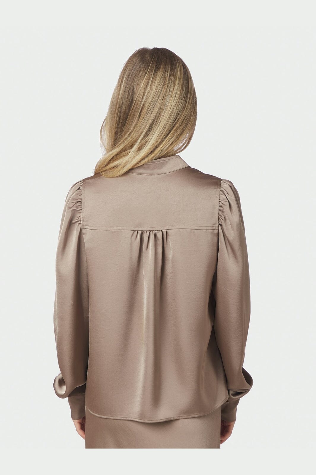 Neo Noir - Rosslyn Heavy Sateen Blouse 163769 - 811 - Dark Taupe