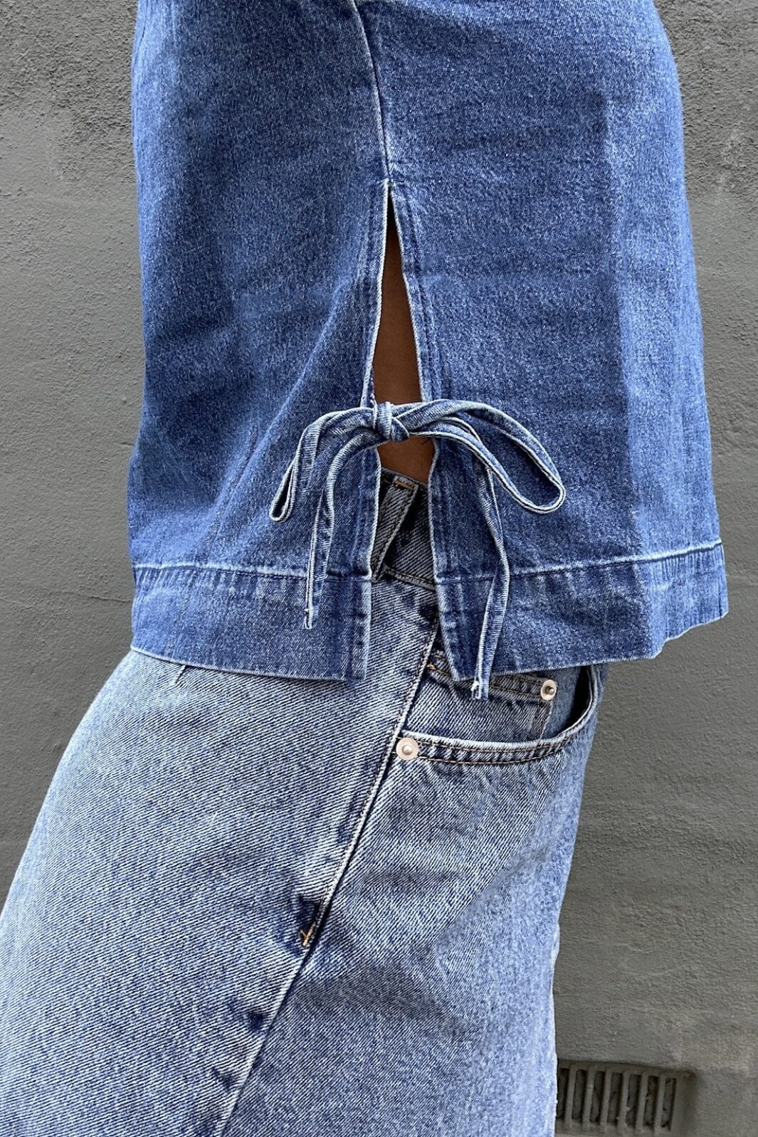 Neo Noir - Svetlana Denim Top - Blue Toppe 