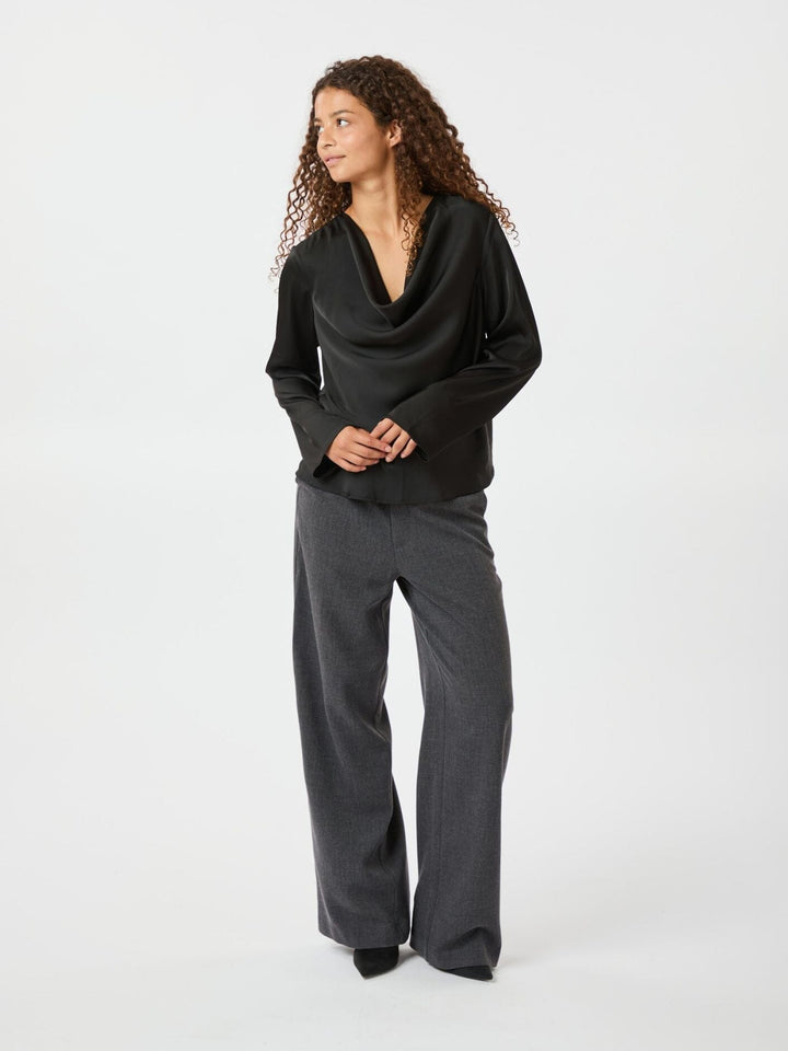 Neo Noir - Vallista Soft Satin Blouse 163844 - Black Bluser 