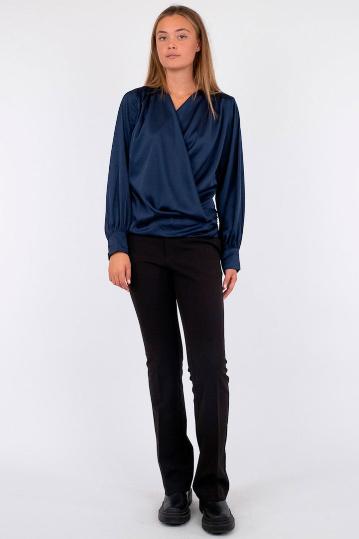 Neo Noir - Zeleste Satin Blouse - Navy Bluser 
