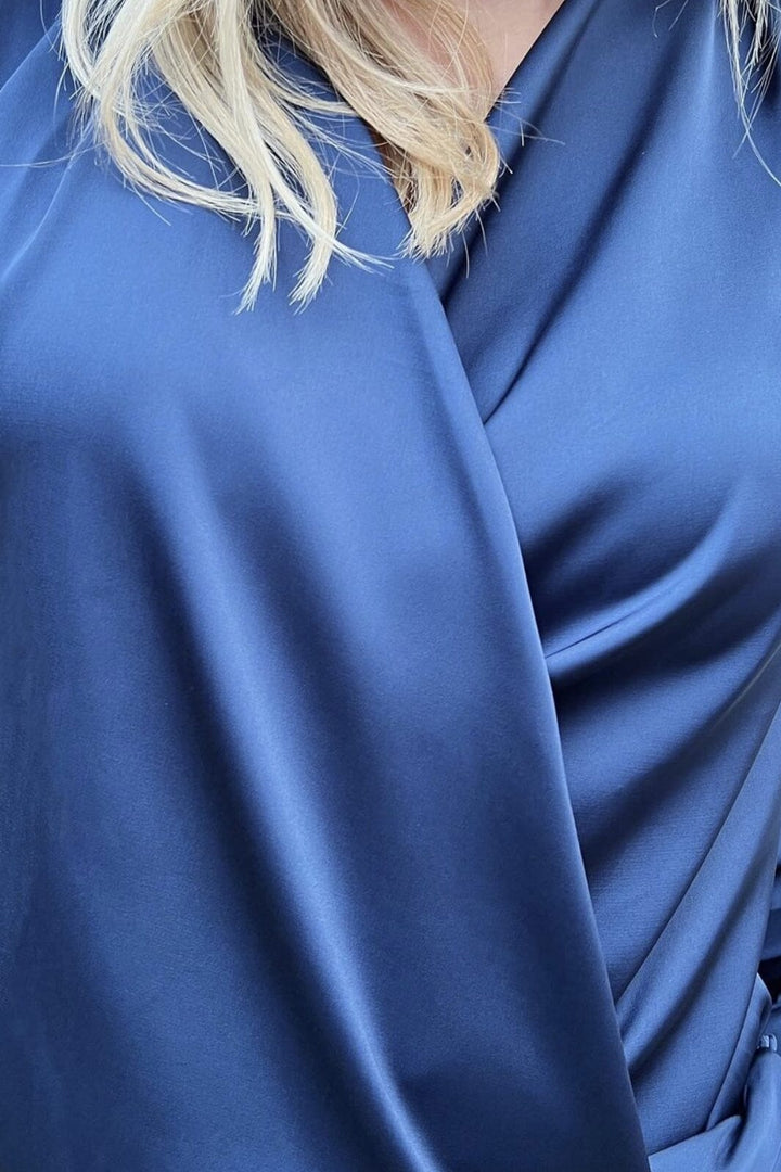 Neo Noir - Zeleste Satin Blouse - Navy Bluser 