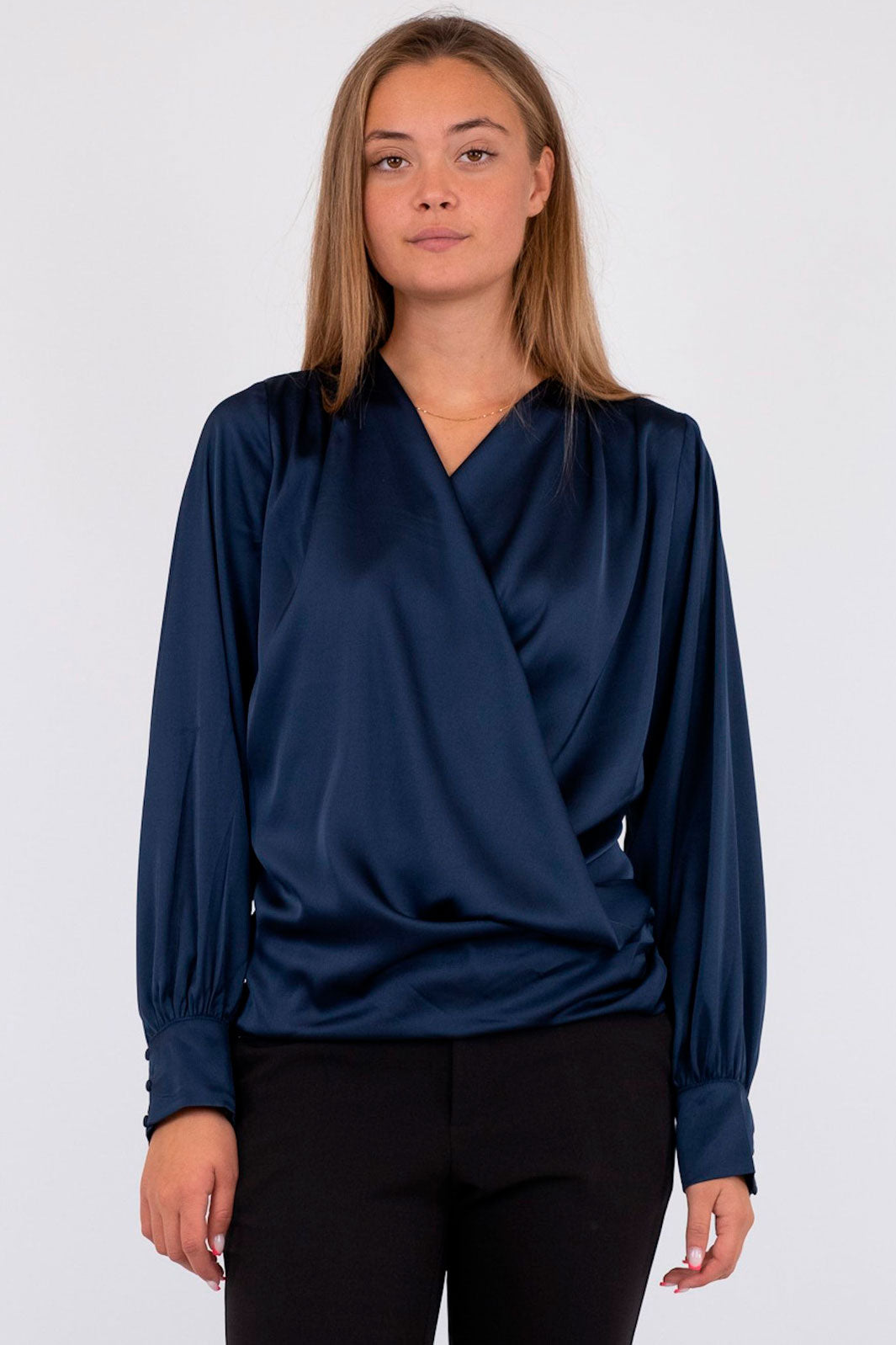 Neo Noir - Zeleste Satin Blouse - Navy Bluser 