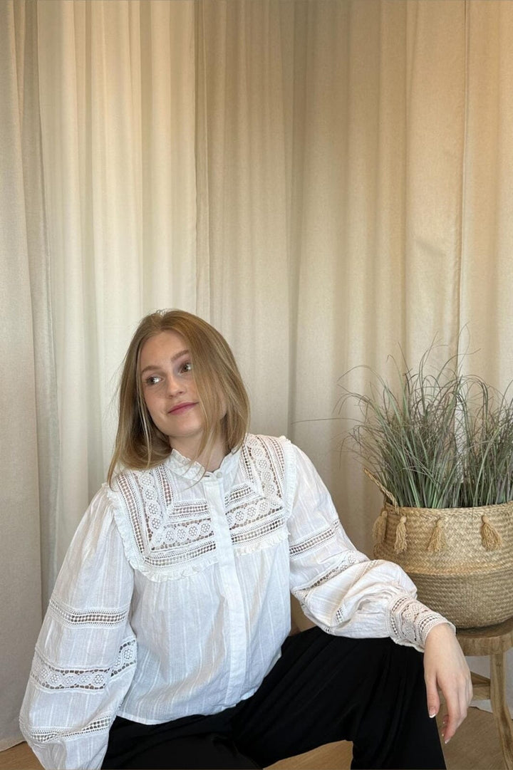 Noella - Joie Blouse - 006 Offwhite