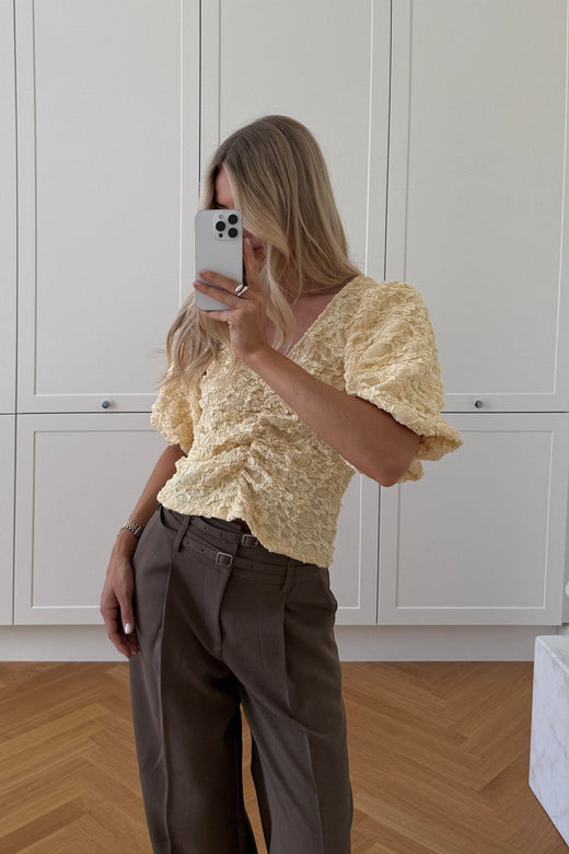 Noella - N-Mykah Top 15510001 - 1417 - Butter Yellow Bluser 