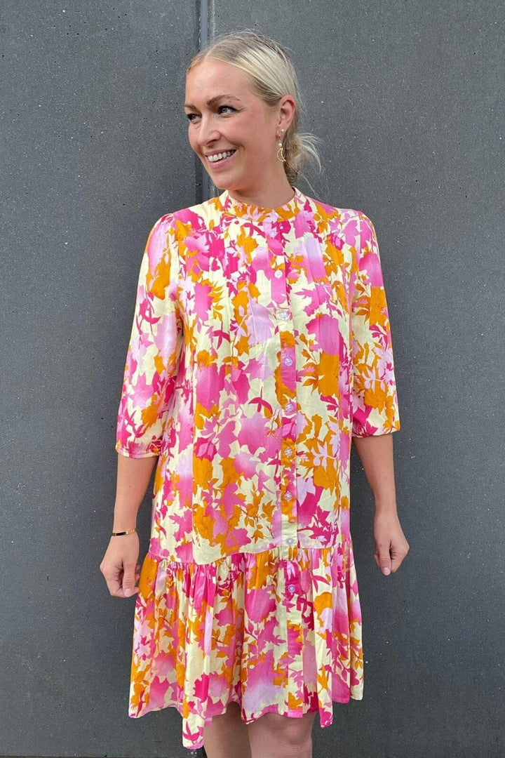 Noella X Molly&My - Imogene sh. Dress - Yellow/Pink Flower Kjoler 