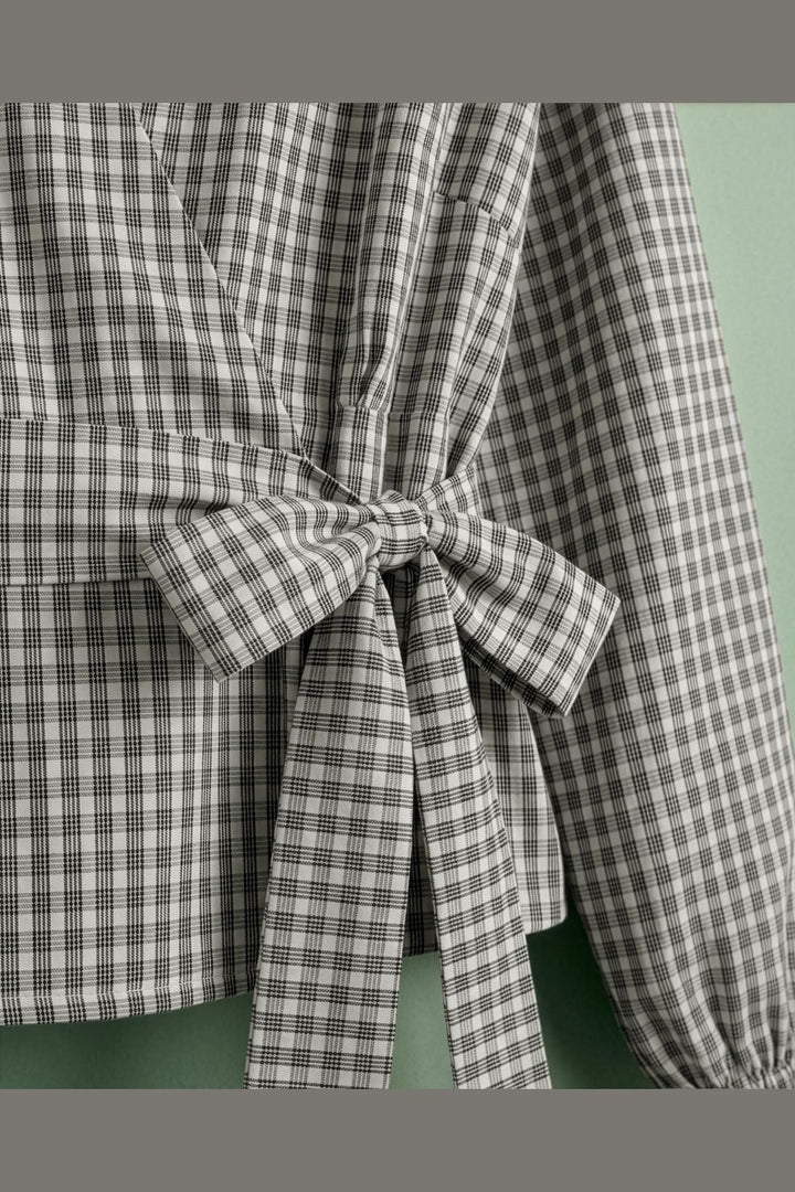 Object - Objanna Ls Wrap Top Tne 26 - 5165392 Cloud Dancer Black