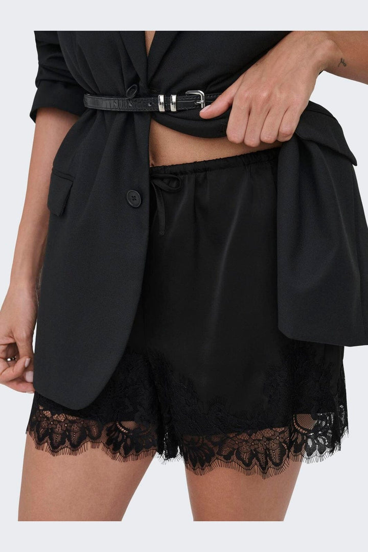 Only - Onlmenus Lace Satin Shorts - 5131877 Black Black Lace