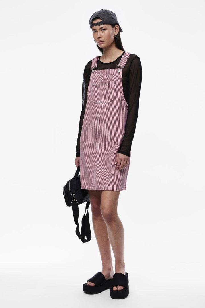 Pieces - Pcallo Dungaree Dress Fsy - 4464992 Salsa Cloud Dancer Stripes