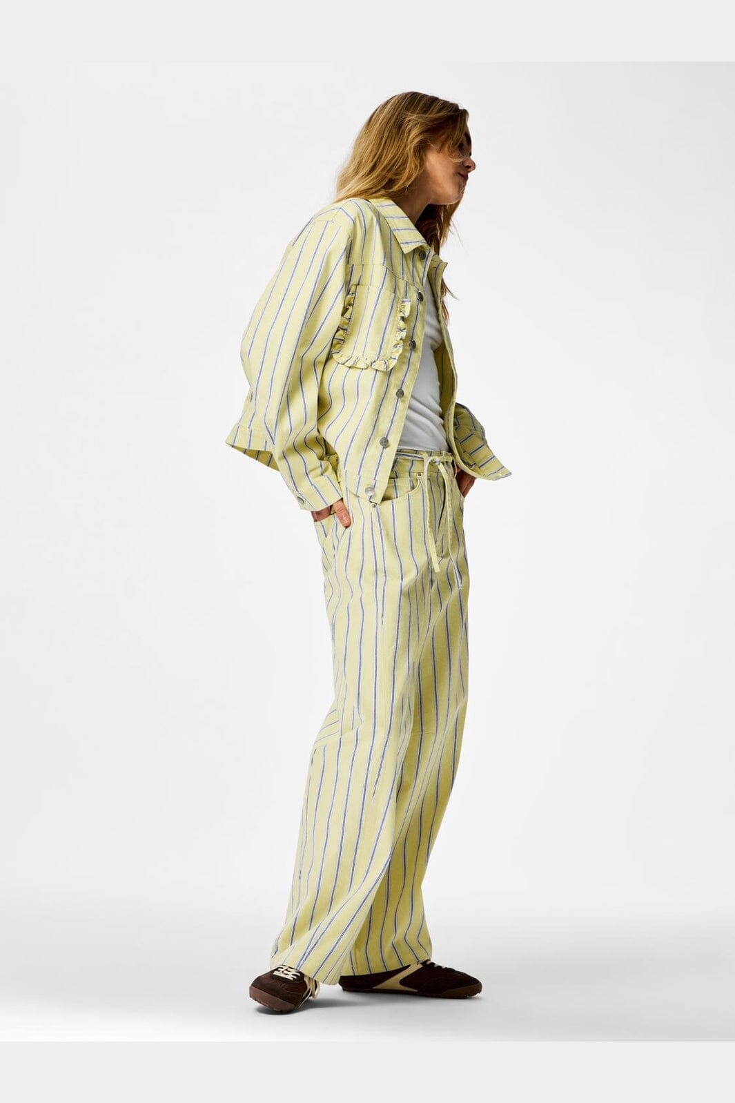 Pieces - Pcbillo Tie Barrel Jeans - 4972412 French Vanilla Cloud Dancer & Beaucoup Blue & Oyster Mushroom