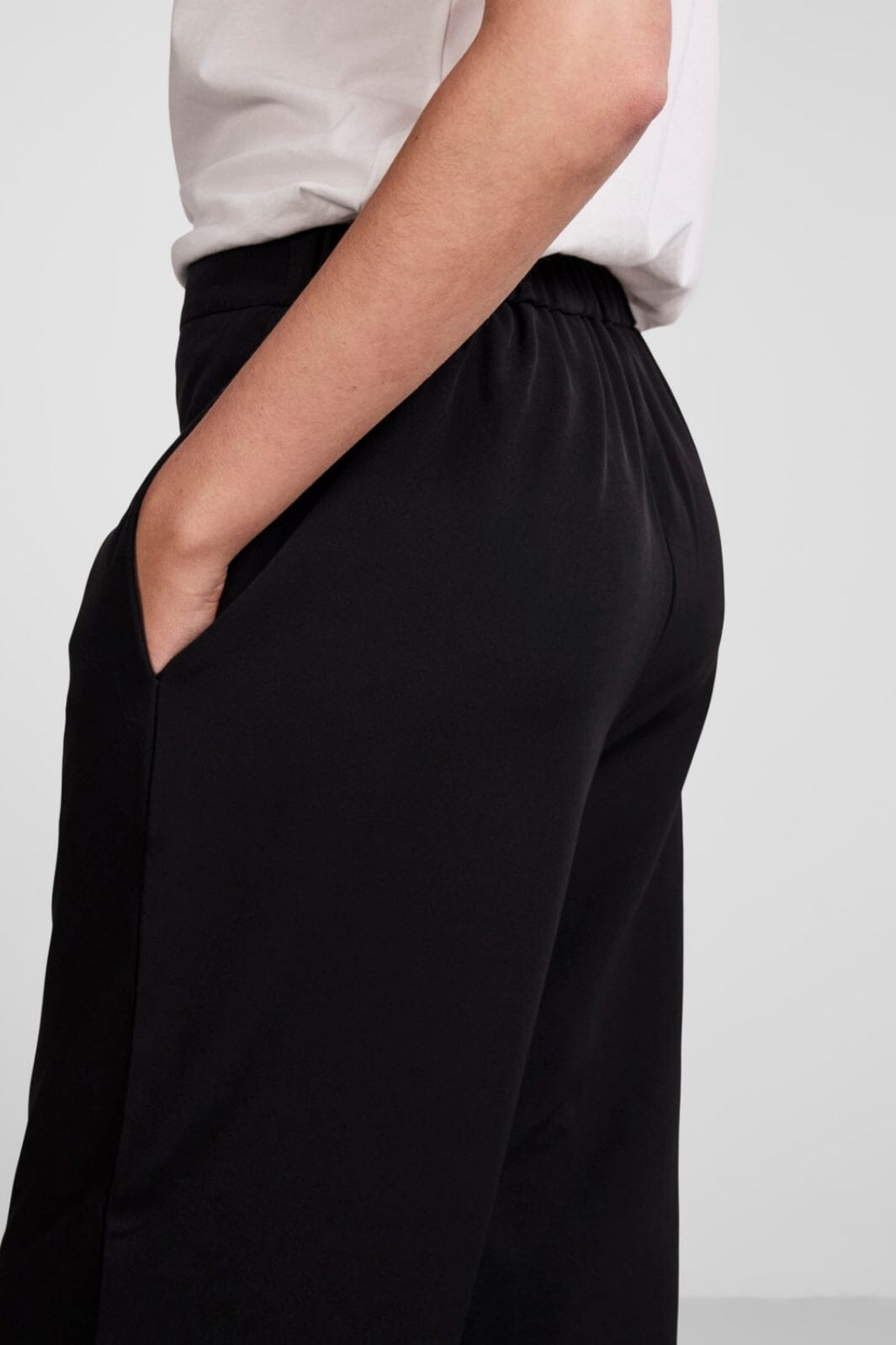 Pieces - Pcbossy Wide Plain Pant - 4266205 Black
