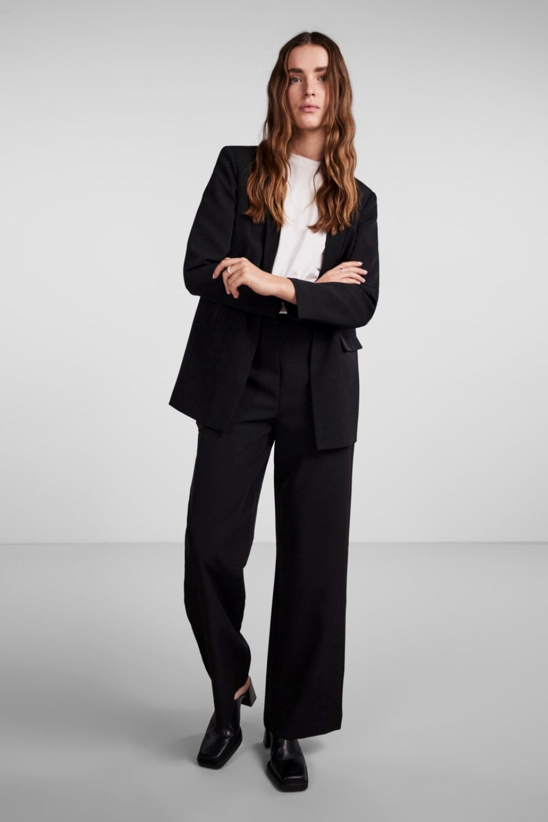 Pieces - Pcbossy Wide Plain Pant - 4266205 Black