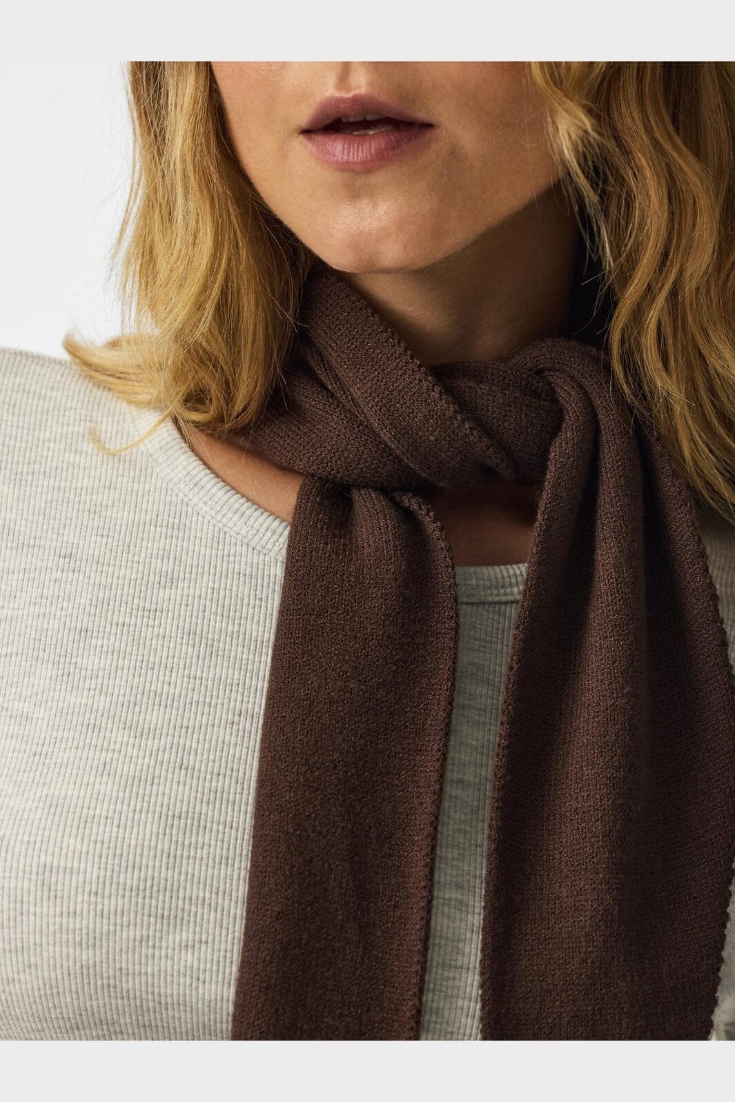 Pieces - Pckomma Triangle Scarf - 4824171 Hot Fudge
