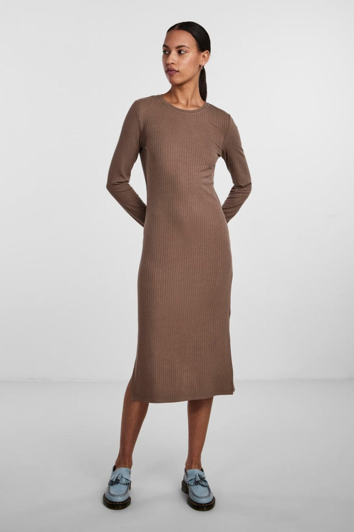 Pieces - PcKylie Ls O-Neck Midi Dress - Fossil