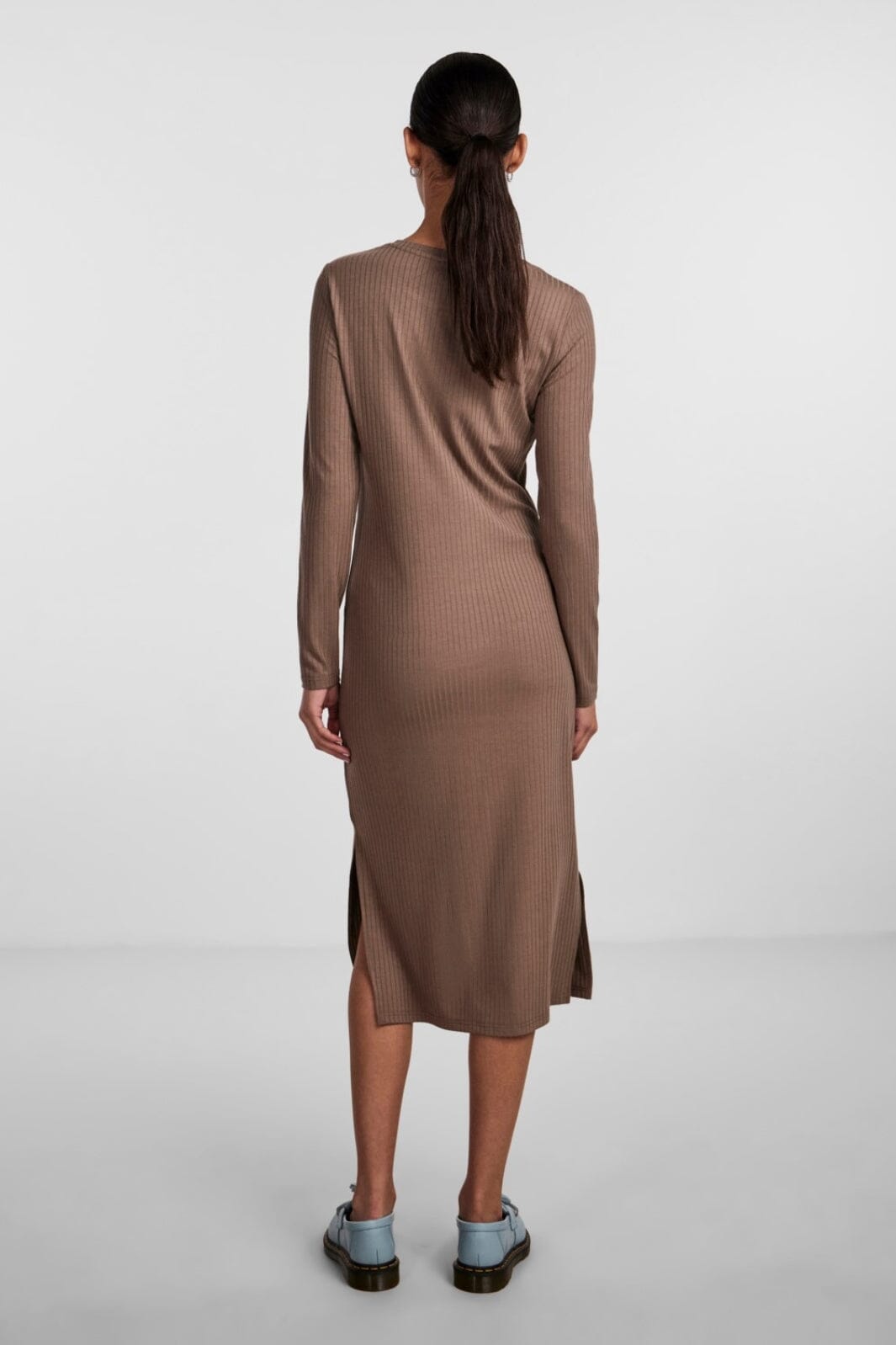 Pieces - PcKylie Ls O-Neck Midi Dress - Fossil