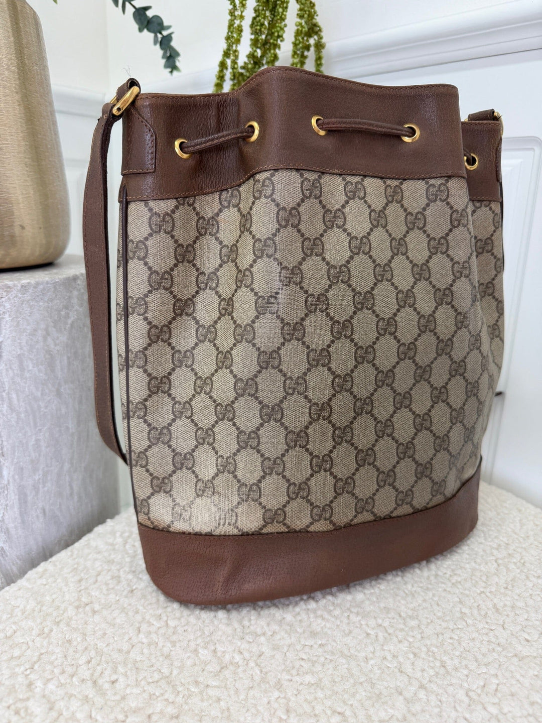 Preloved Vintageline X Molly&My - Vintage Gucci Gg Supreme Bucket Bag 3396 - Web Stripe Tasker 