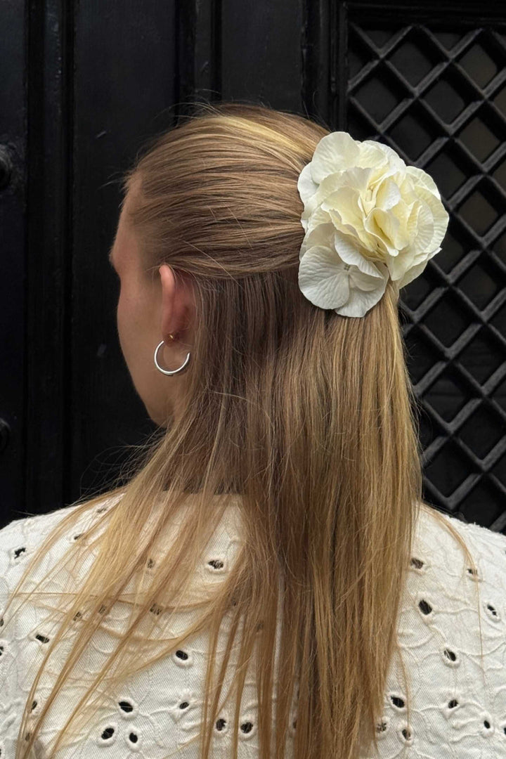 Bloom Objects - Hairclip - Hydrangea - Cream - 02-561 Cream